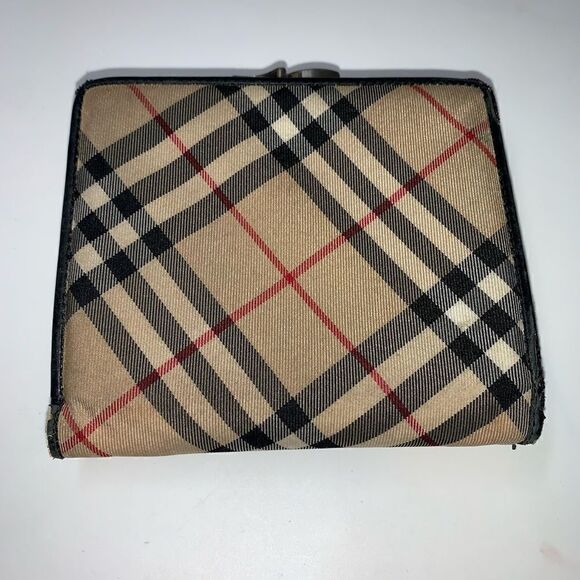🎉AUTHENTIC🎉 Burberry Kisslock Compact Wallet - Picture 2 of 10